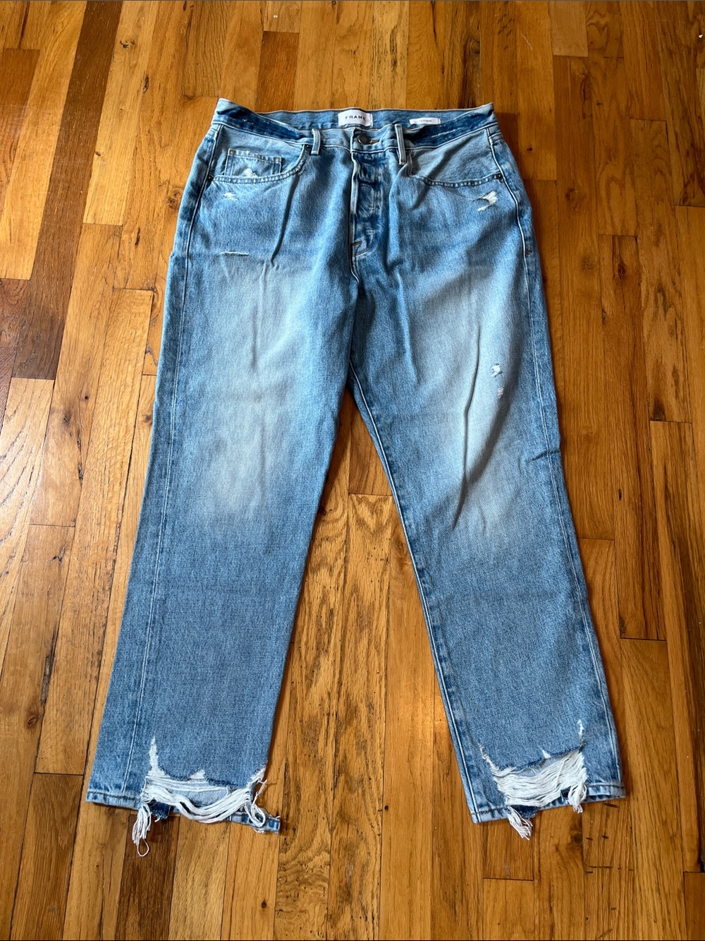 FRAME Light Wash Denim Jeans - Light Blue size 32 (waist measures 34 inches)